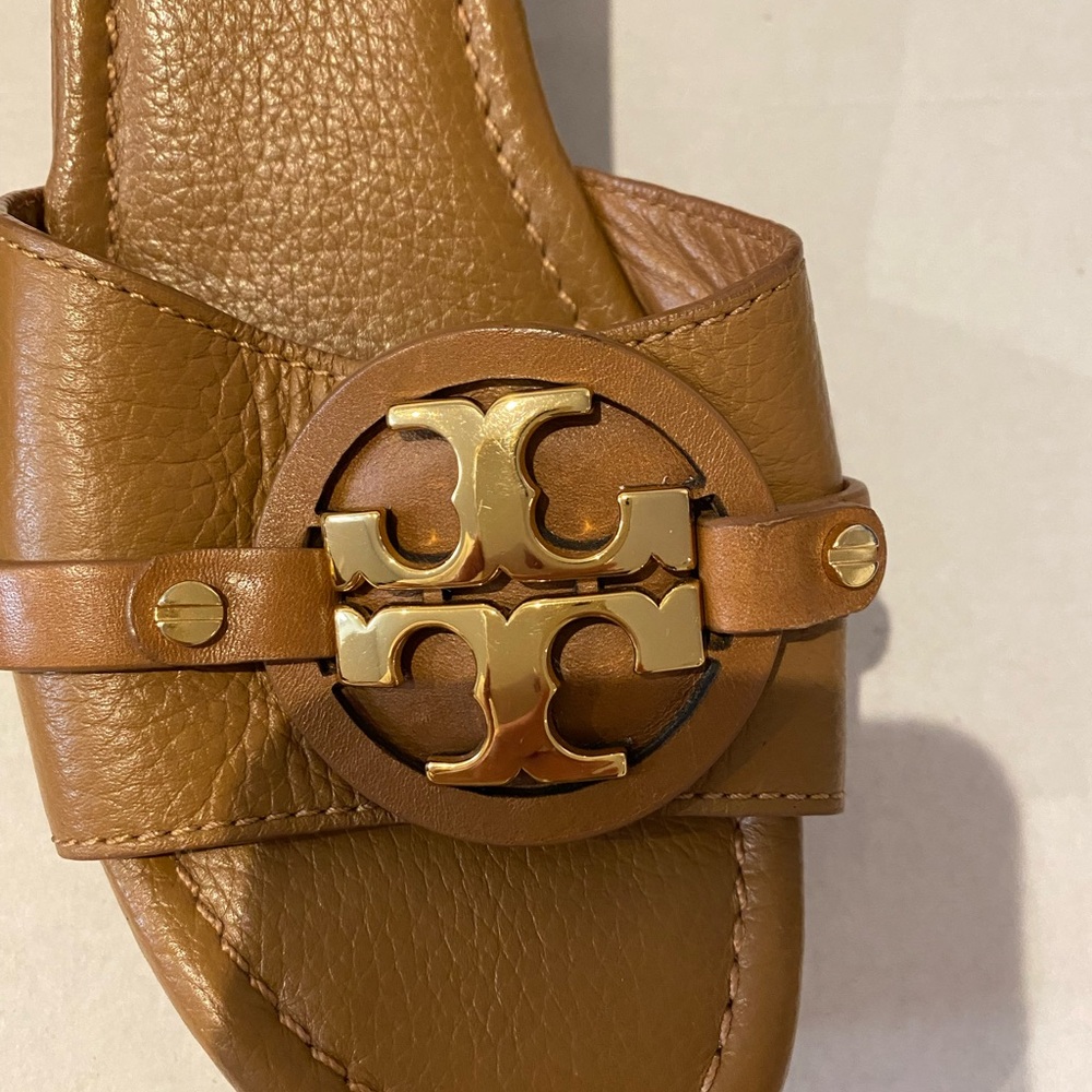 Authentic TORY BURCH Miller Tan & Gold Wedge Leather Sandals Heels SZ 8 1/2 US - Picture 7 of 14